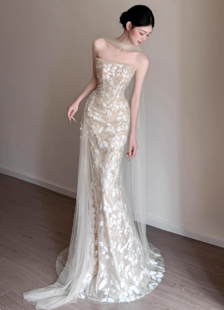 Elegant Champagne Mermaid Strapless Petal Tulle Long Prom Dresses Evening Dresses Secondary image