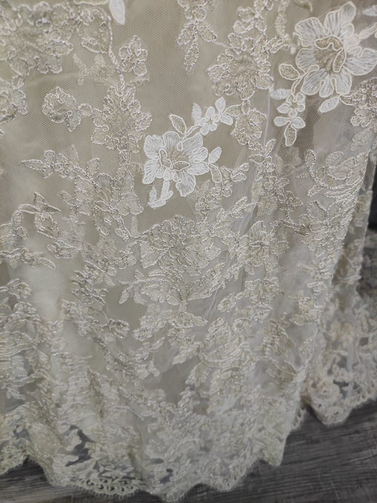 Elegant Champagne Off-White Sweetheart Neck Lace Train Prom Dresses Evening Dresses