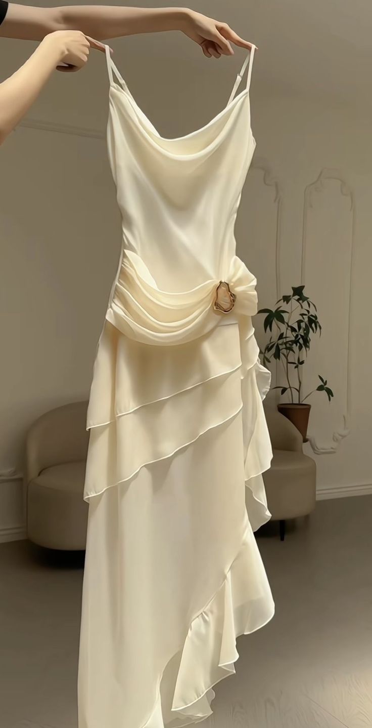 Elegant Chiffon Ivory Strap Irregular Birthday Dress Homecoming Dresses Main image