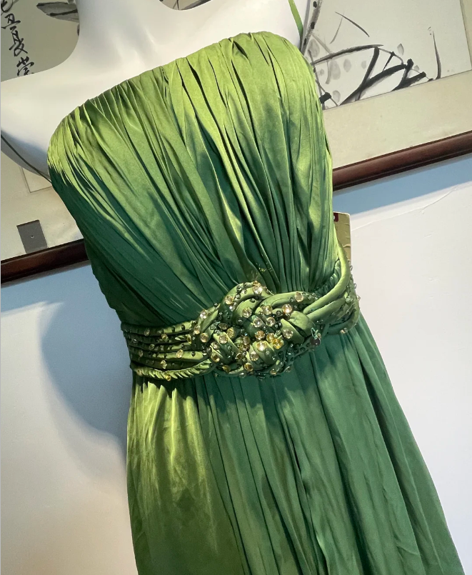 Elegant Green A-Line Spaghetti Strap Pleated Beaded Satin Long Prom Dresses Evening Dresses Bridesmaid Dresses