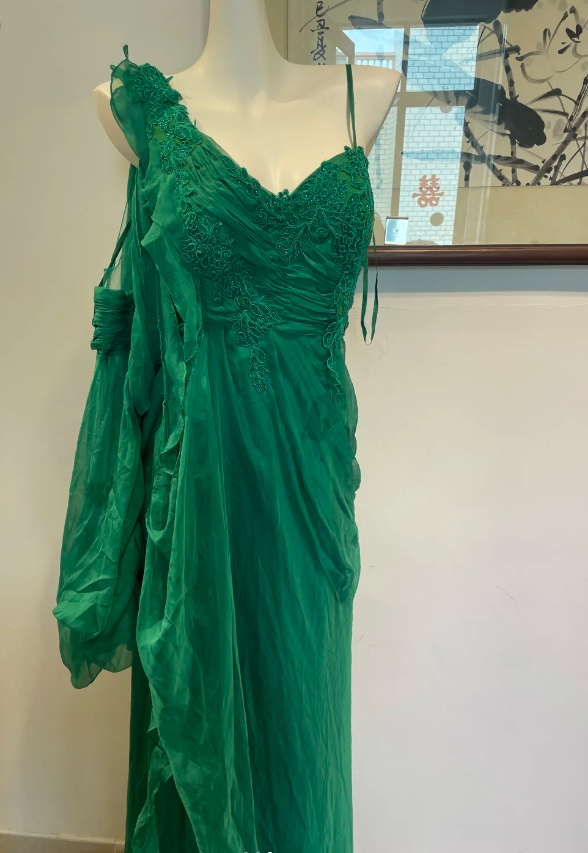 Elegant Green Deep V-Neck Chiffon Long Prom Dresses Evening Dresses