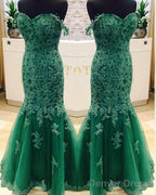 Elegant Green Lace Mermaid Prom Dresses