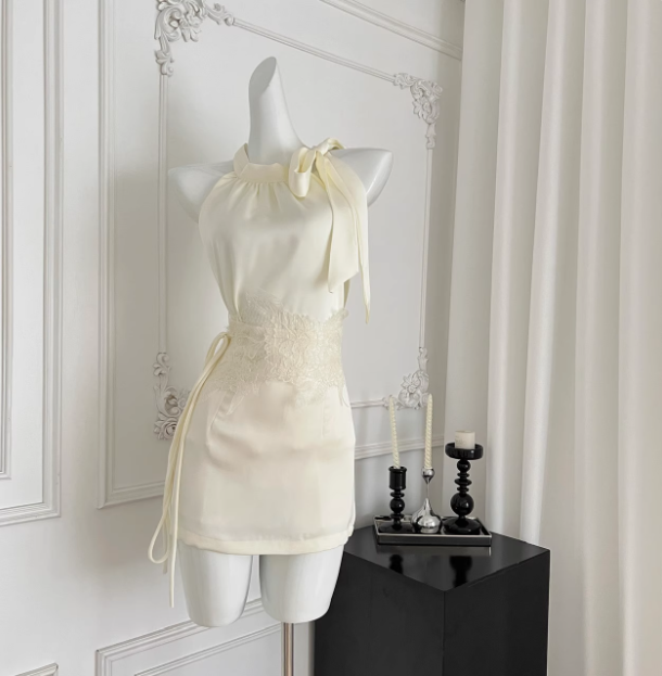 Elegant Halter Neck Strapless Satin Hip-Hugging Birthday Skirt Homecoming Dresses