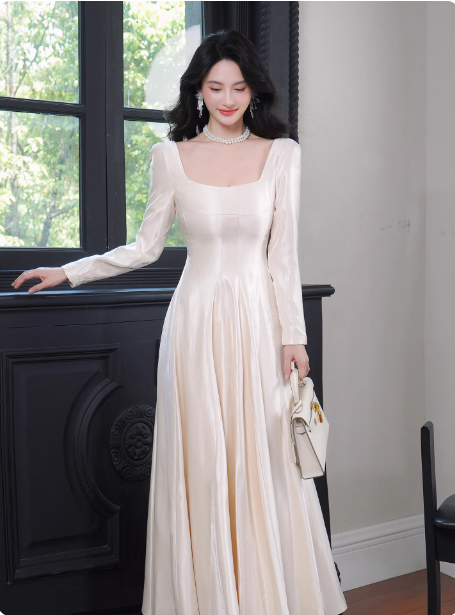 Elegant Ivory A-Line Square Neck Long-Sleeve Satin Long Prom Dresses Evening Dresses