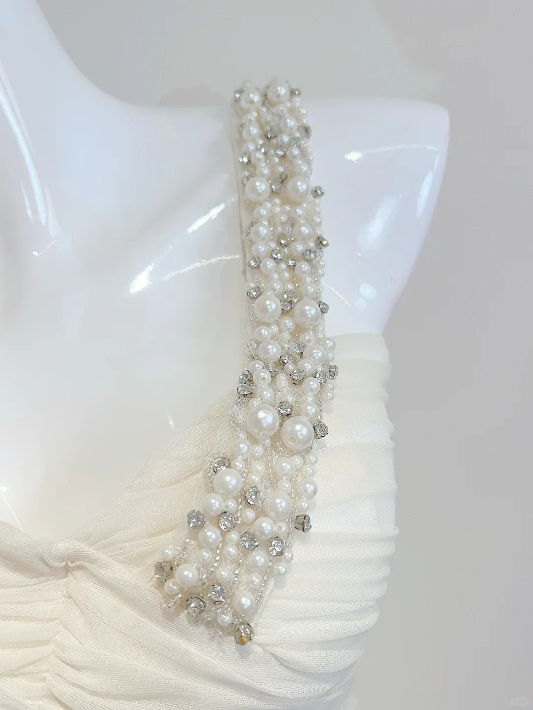 Elegant Ivory Mermaid One-Shoulder Neckline Pearl Rhinestone Satin Long Prom Dresses Evening Dresses Bridesmaid Dresses