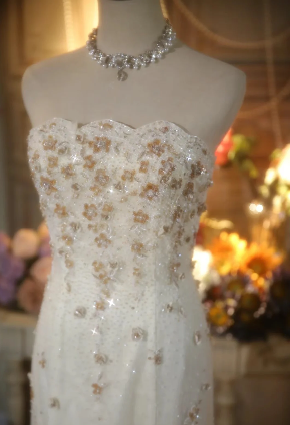 Elegant Ivory Strapless Beaded Floral Tulle Train Long Prom Dresses Evening Dresses