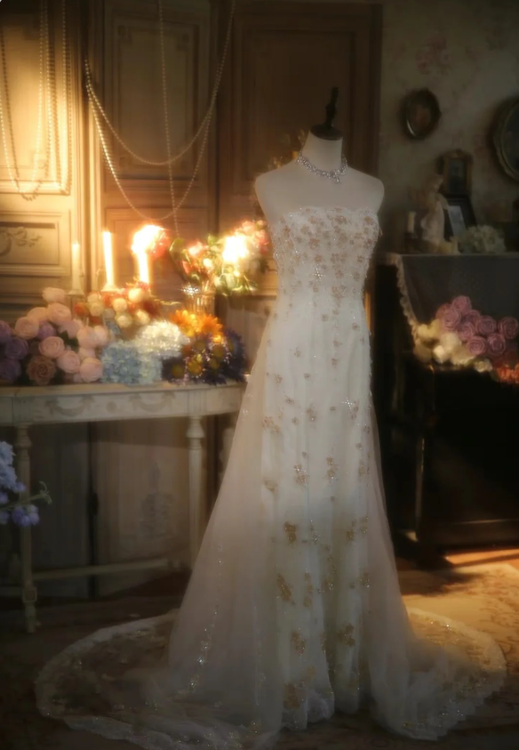 Elegant Ivory Strapless Beaded Floral Tulle Train Long Prom Dresses Evening Dresses