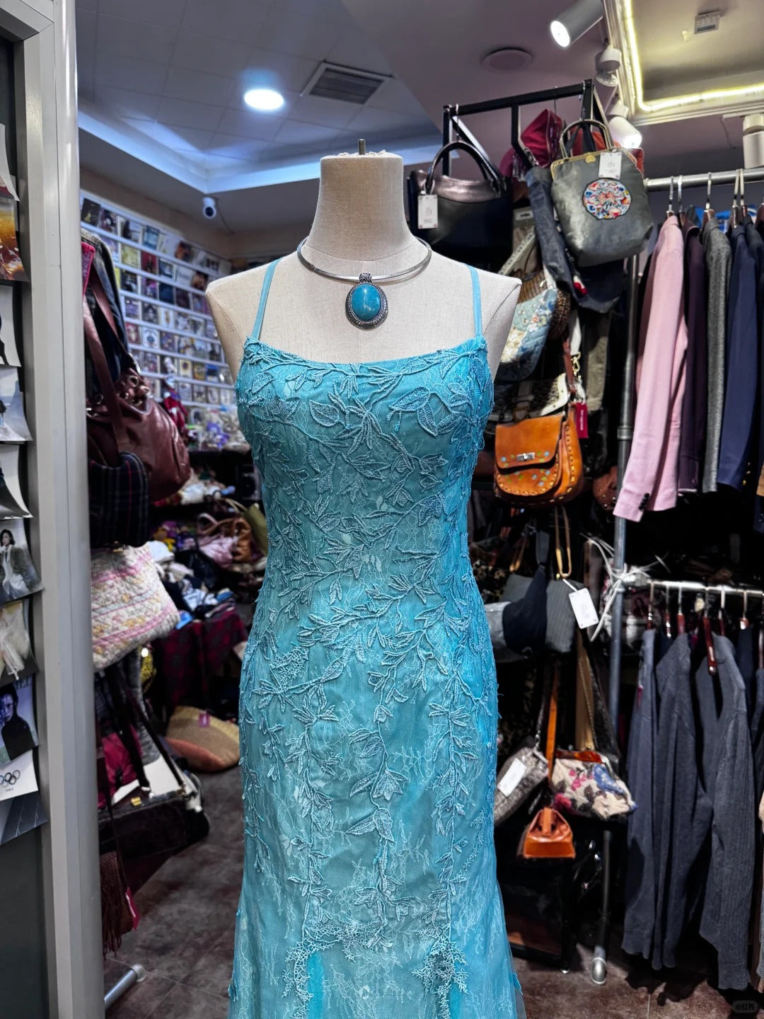 Elegant Lake Blue Mermaid Halter-Neck Lace Long Prom Dresses Evening Dresses