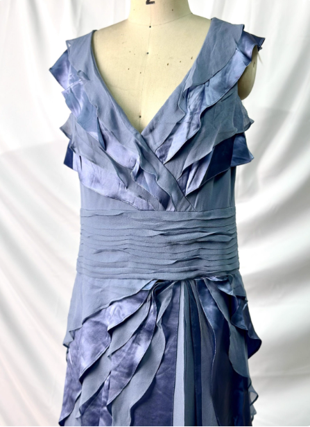 Elegant Layered Gradient Gray-Blue Slim-Fit V-Neck Ruffled Tiered Chiffon Long Prom Dresses Evening Dresses