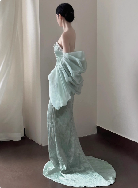 Elegant Light Mint Green Mermaid Sweetheart Neck Pearl Backless Shiny Satin Train Prom Dresses Evening Dresses