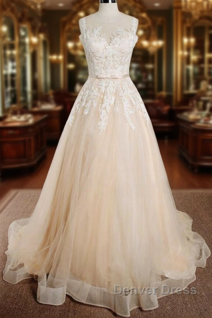 Elegant Long A-line Appliques Lace Tulle Wedding Dresses Main image