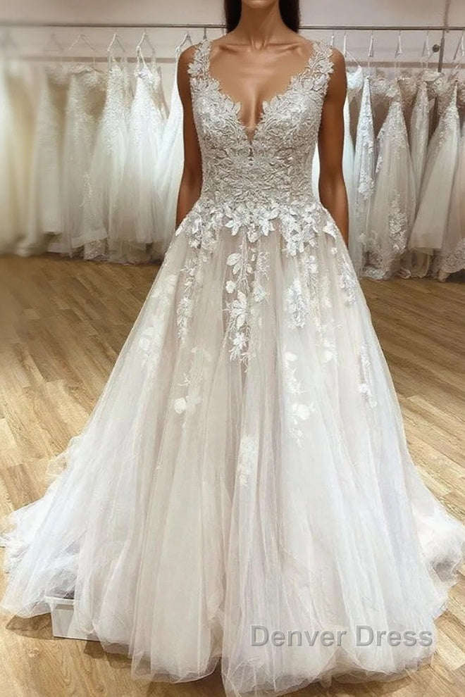 Elegant Long A-Line Sweetheart Appliques Lace Tulle Wedding Dresses Main image