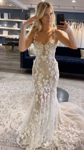 Elegant Long Mermaid Lace Applique Prom Dress Wedding Dress Prom Dresses