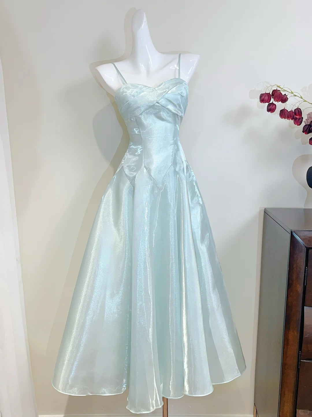 Elegant Mint Green A-Line Strappy Satin Prom Dresses Evening Dresses Main image