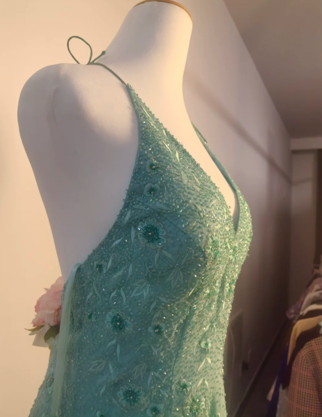 Elegant Mint Green Fitted Beaded Halter Neck Backless Long Prom Dresses Evening Dresses Secondary image
