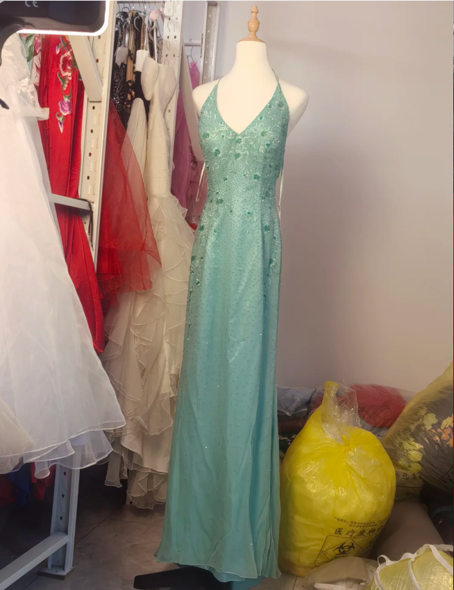 Elegant Mint Green Fitted Beaded Halter Neck Backless Long Prom Dresses Evening Dresses