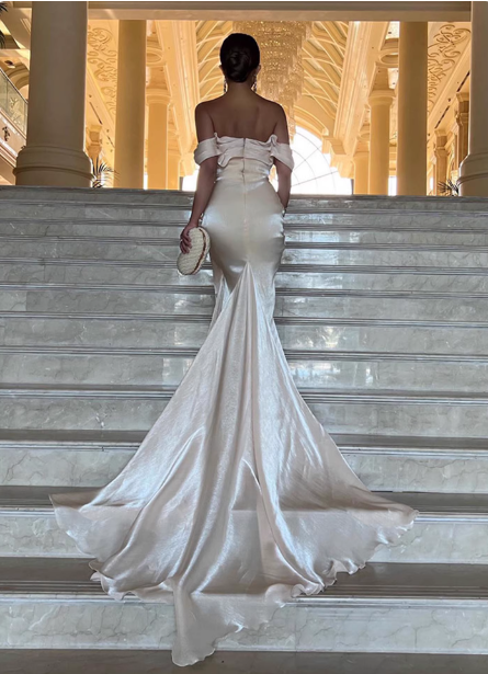 Elegant Mint Green Mermaid Strapless Rhinestone Hotfix Slit Satin Long Prom Dresses Evening Dresses