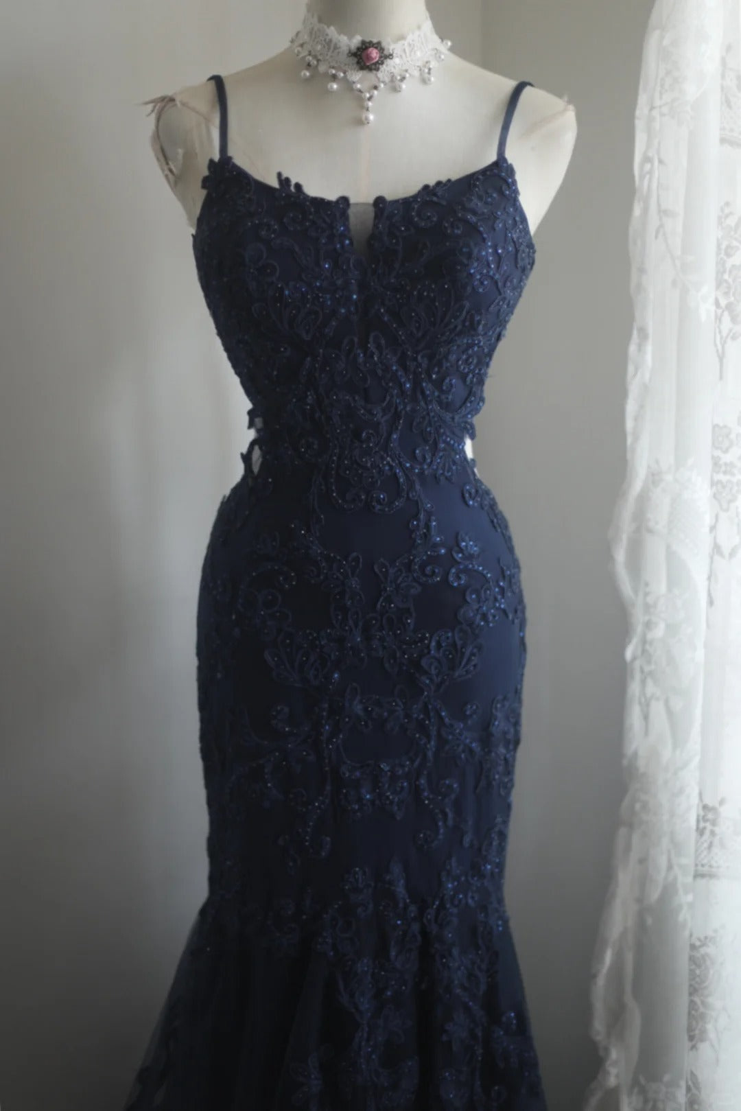 Elegant Navy Blue Mermaid Spaghetti Strap Lace Long Prom Dresses Evening Dresses