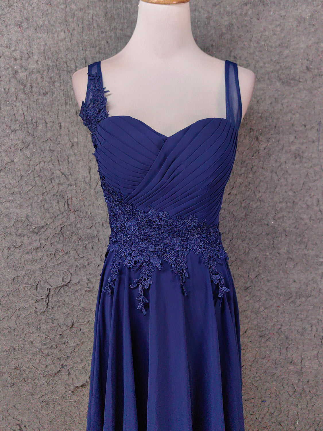 Elegant Navy Blue Spaghetti Strap Lace Ruffled Chiffon Long Prom Dresses Evening Dresses