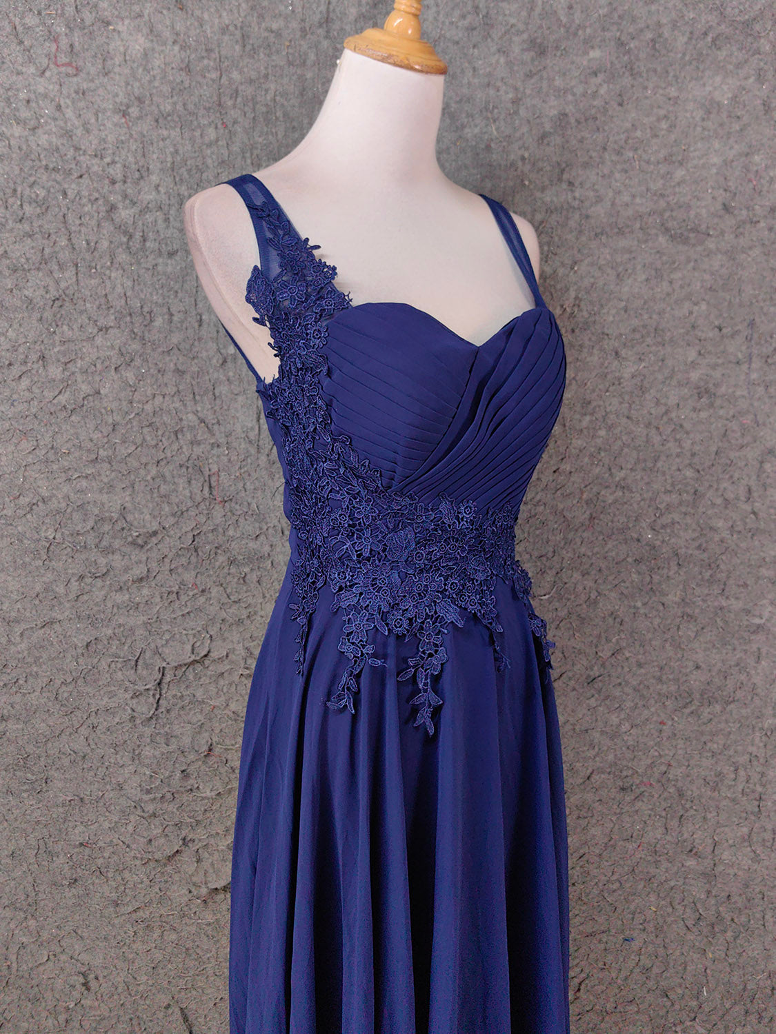 Elegant Navy Blue Spaghetti Strap Lace Ruffled Chiffon Long Prom Dresses Evening Dresses
