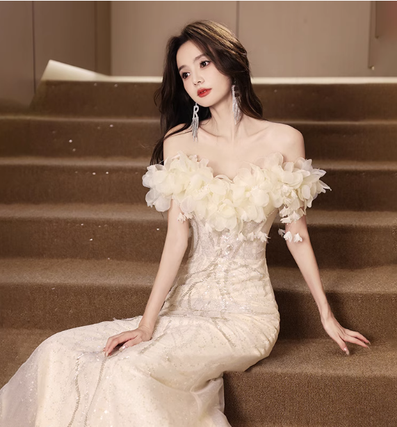 Elegant Off-White Mermaid Off-The-Shoulder 3D Floral Sequined Sheer Tulle Long Prom Dresses Evening Dresses
