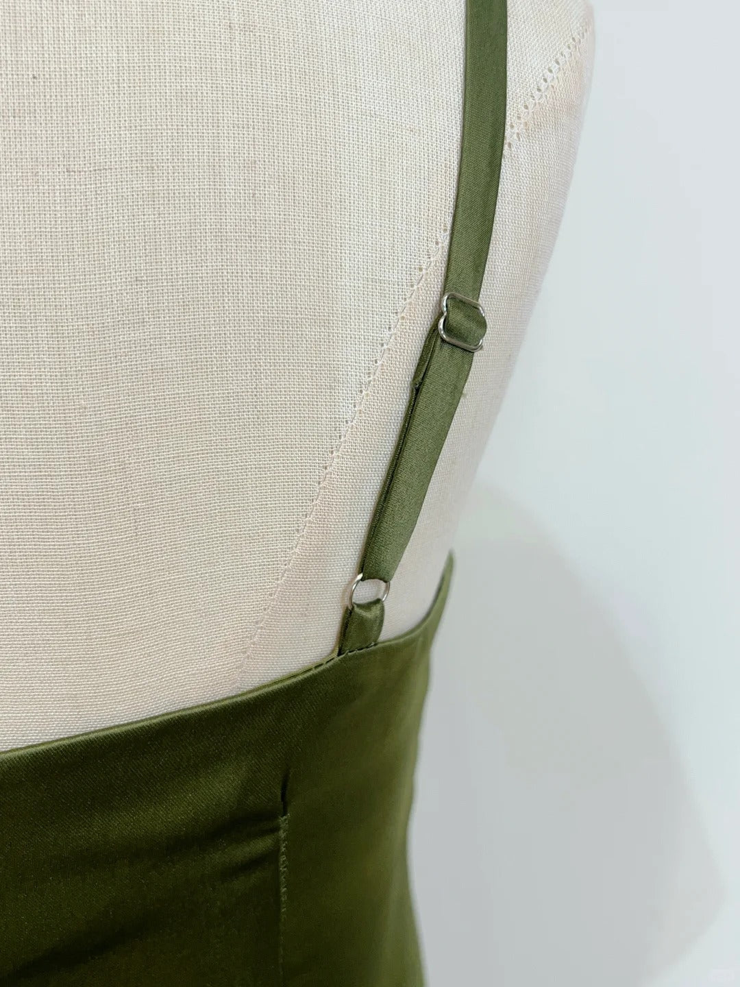 Elegant Olive Green Mermaid Ruffle Spaghetti Strap Satin Prom Dresses Evening Dresses