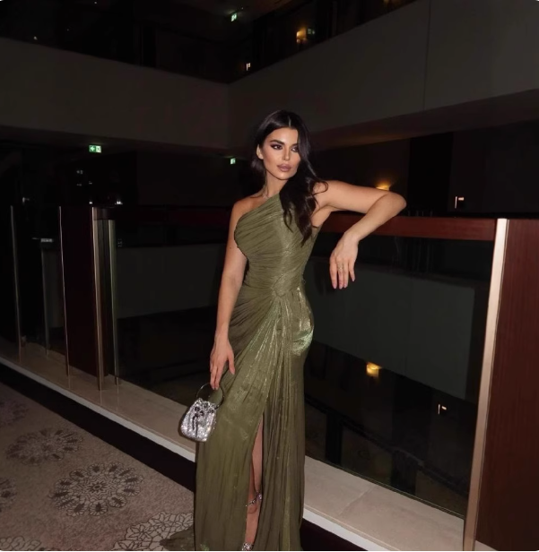 Elegant Olive Green One-Shoulder Ruffled Slit Satin Long Prom Dresses Evening Dresses Secondary image