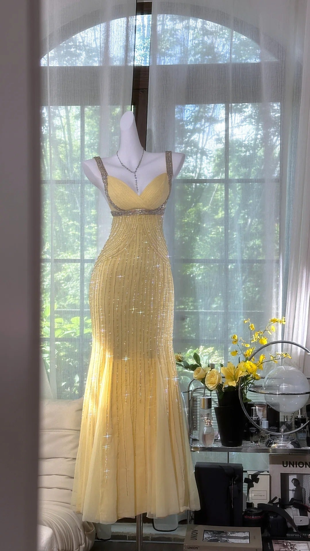 Elegant Pale Yellow Mermaid Strapless Backless Beaded Chiffon Long Prom Dresses Evening Dresses Secondary image