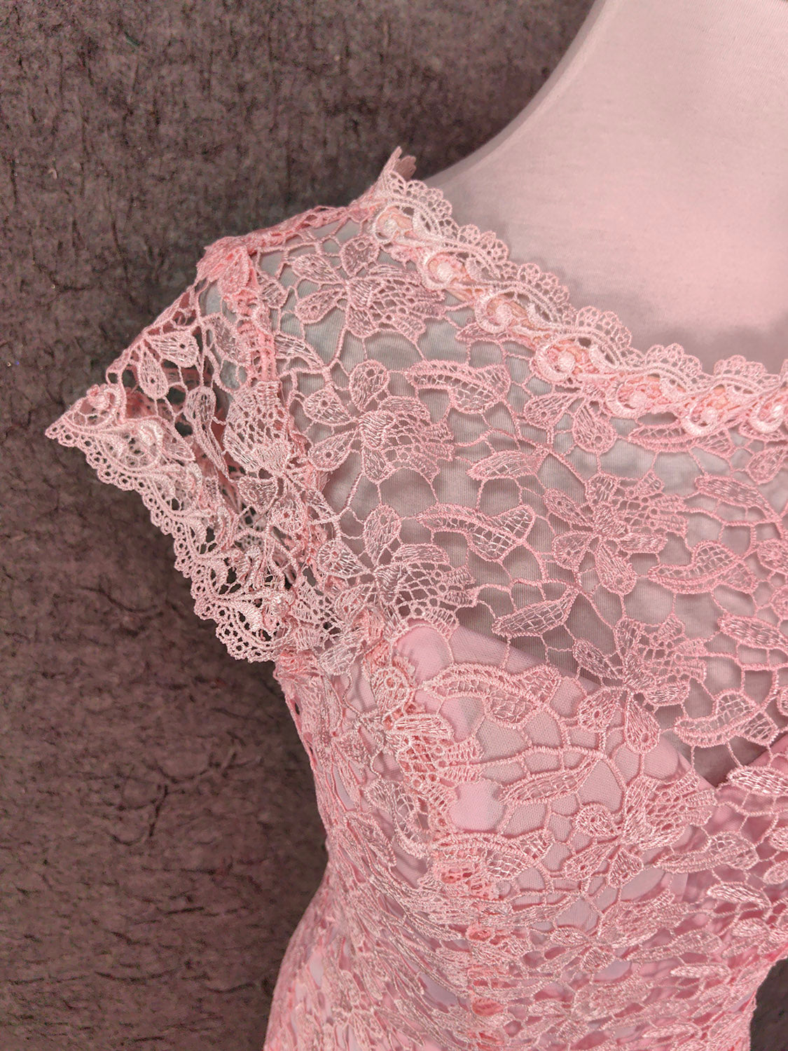 Elegant Pink Mermaid Short Sleeve Crew Neck Cutout Lace Long Prom Dresses Evening Dresses