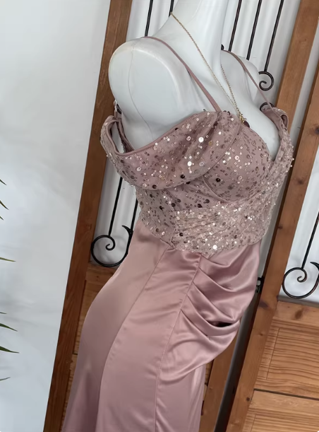 Elegant Pink Spaghetti Strap V-Neck Off-The-Shoulder Slit Sequin Satin Long Prom Dresses Evening Dresses