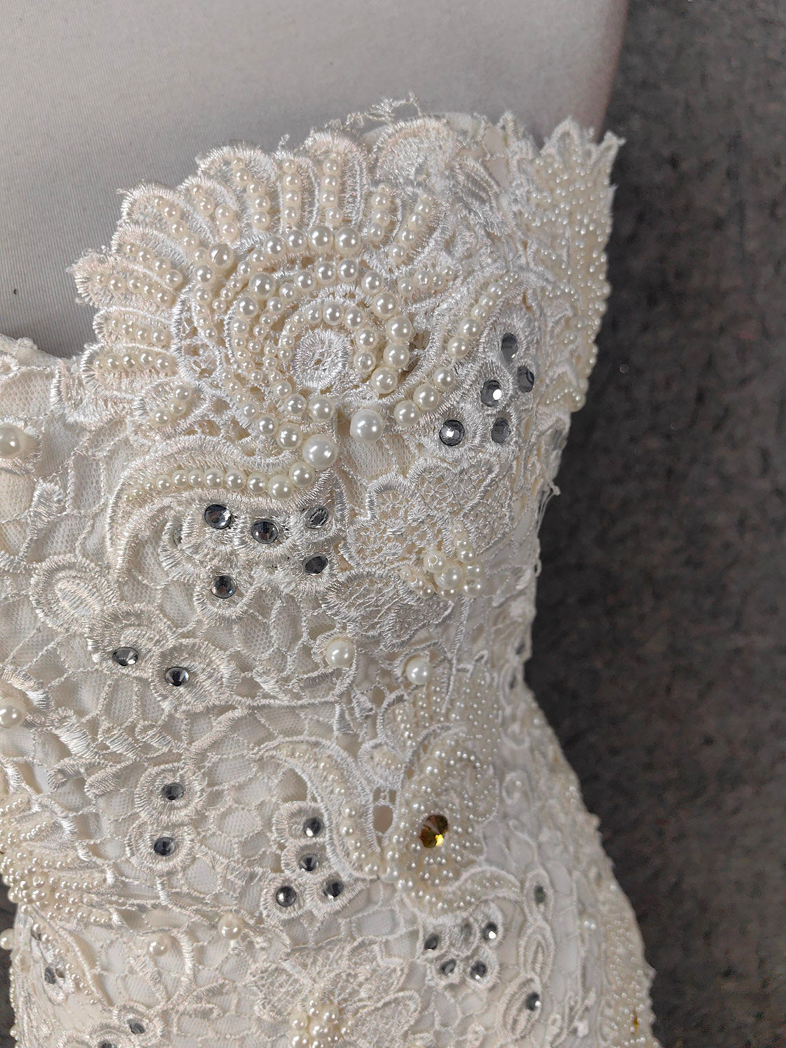 Elegant Pure White Sweetheart Neck Pearl Lace Tulle Long Prom Dresses Evening Dresses
