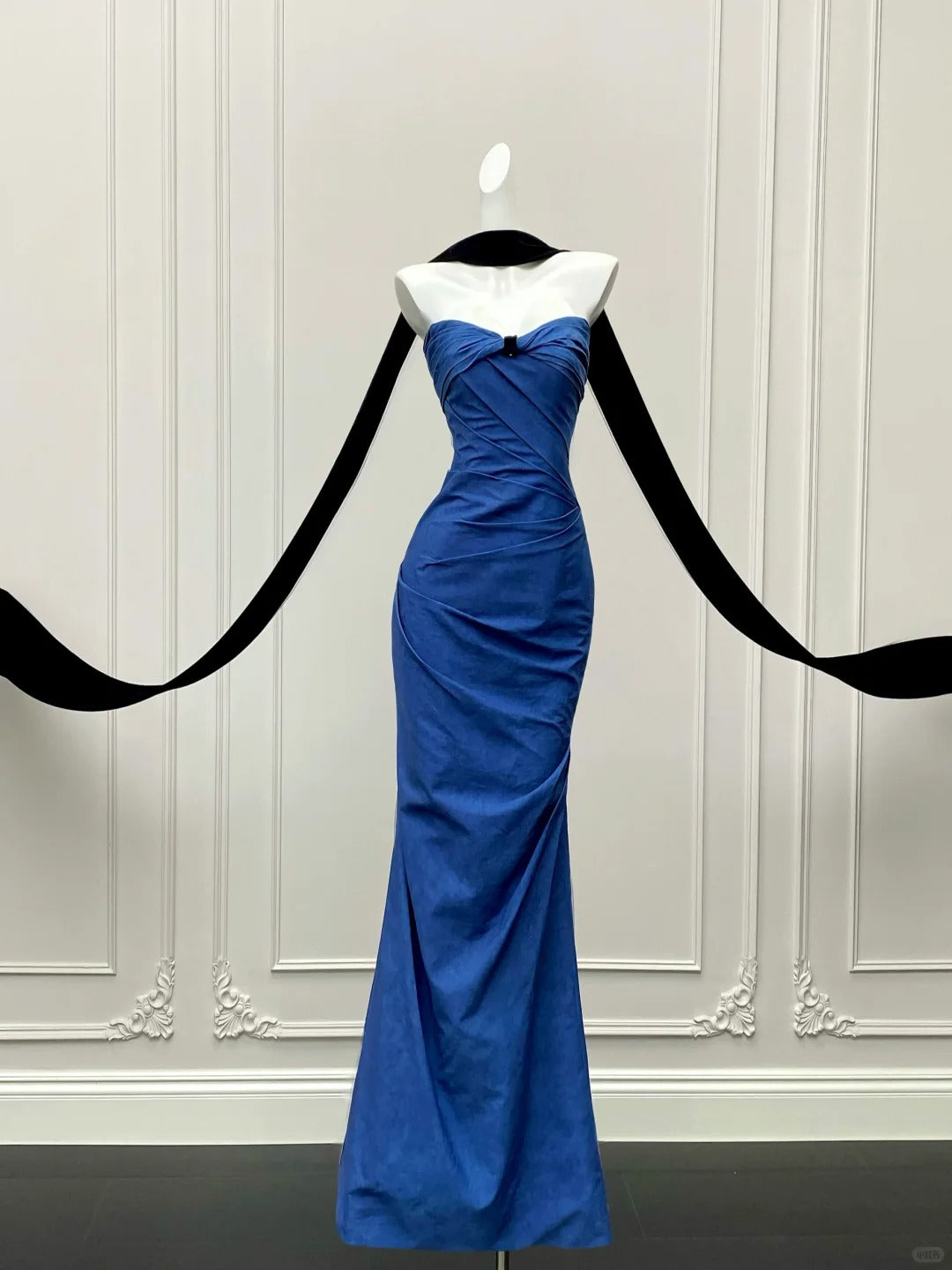 Elegant Royal Blue Mermaid Strapless Pleated Long Prom Dresses Evening Dresses