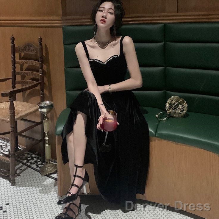 Elegant Spaghetti Strap Velvet Vintage Black Dresses Women Birthday Outfits