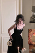Elegant Spaghetti Strap Velvet Vintage Black Dresses Women Birthday Outfits