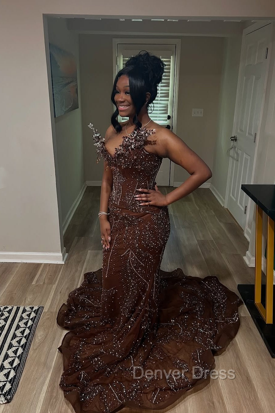 Elegant Sparkle Brown Mermaid Court Train V-neck Sleeveless Prom Dresses Secondary image