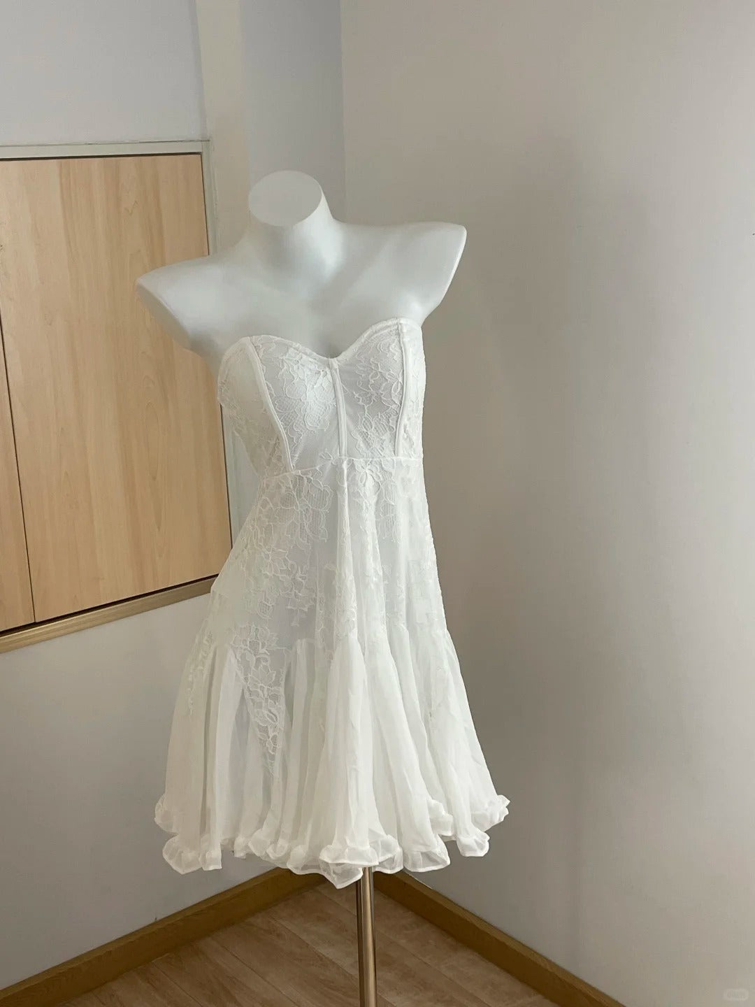 Elegant Tube Top White Lace Splicing Mesh A-Line 17Th Birthday Homecoming Dresses