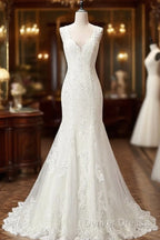 Elegant Tulle V-Neck Neckline Mermaid Wedding Dresses With Beaded Lace Appliques