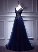 Elegant Vintage Navy Blue V-Neck Lace Embroidery Tulle Long Prom Dresses Evening Dresses