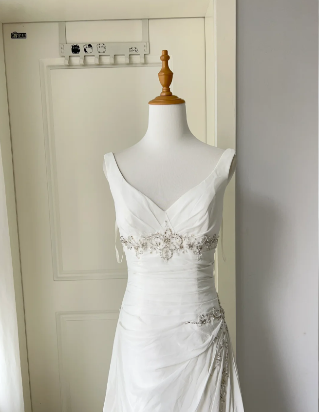 Elegant White Deep V-Neck Beaded Chiffon Prom Dresses Evening Dresses