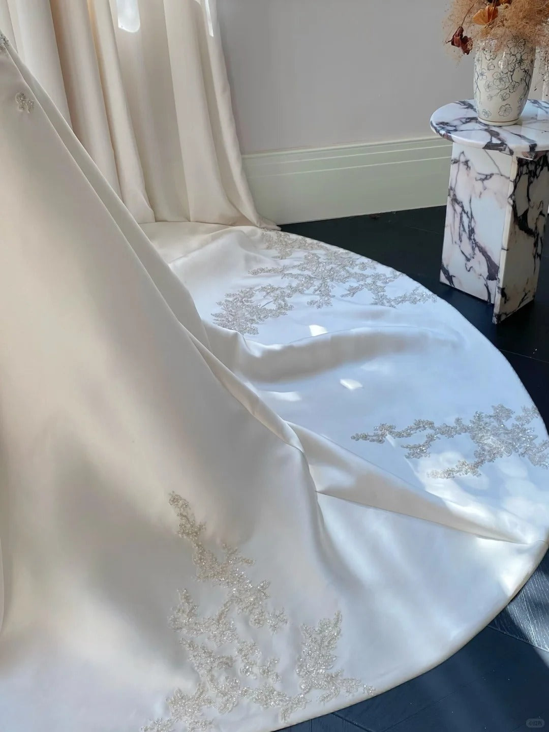 Elegant White Mermaid Strapless Beaded Satin Wedding Dresses With Train