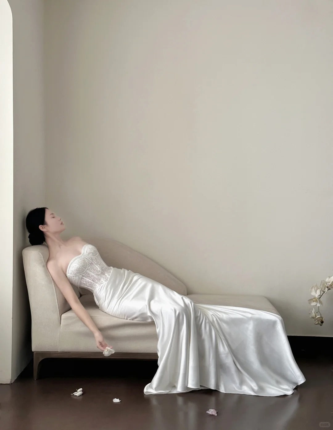 Elegant White Mermaid Sweetheart Neckline Lace Satin Long Wedding Dresses