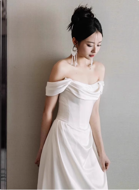 Elegant White Off-The-Shoulder Satin Long Prom Dresses Evening Dresses Wedding Dresses