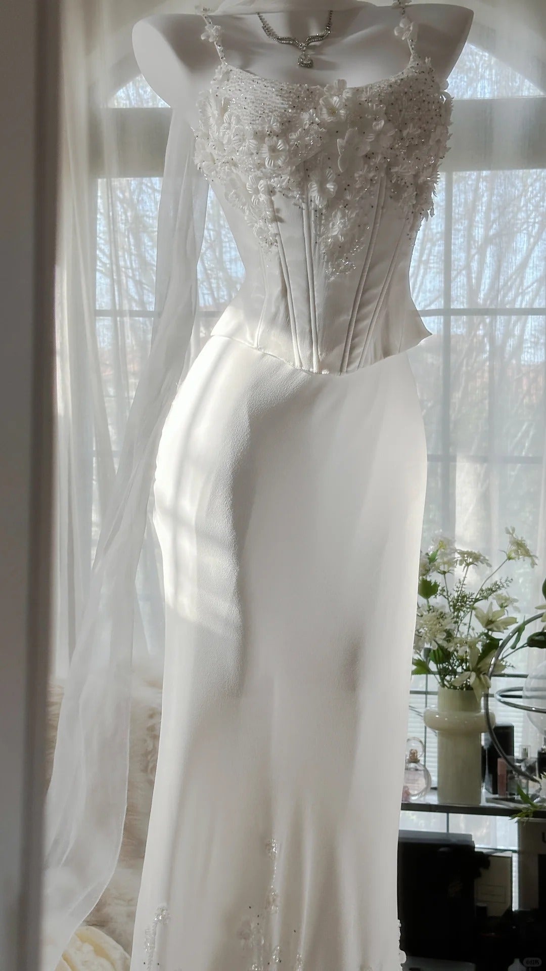 Elegant White Strap Herringbone Beaded Chiffon Evening Gown Prom Dresses