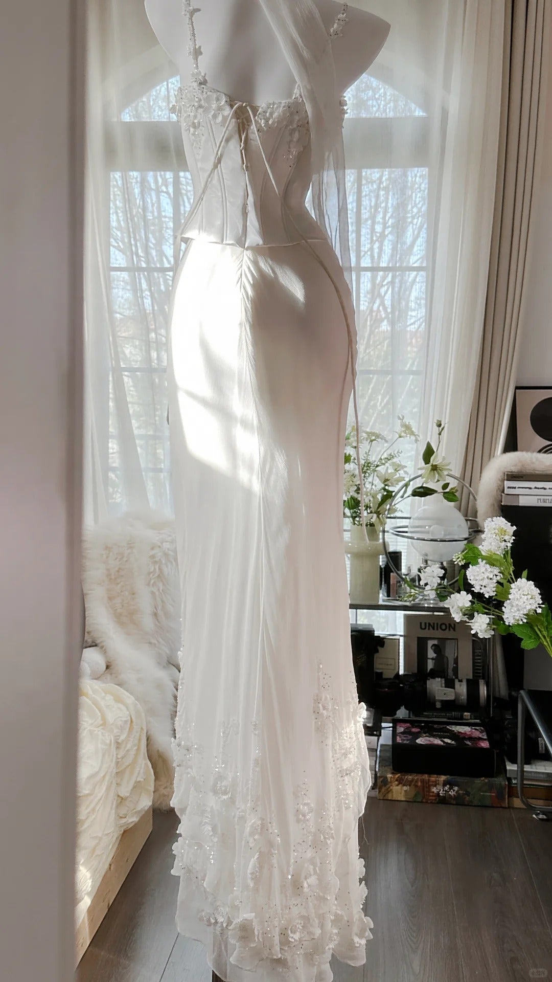 Elegant White Strap Herringbone Beaded Chiffon Evening Gown Prom Dresses