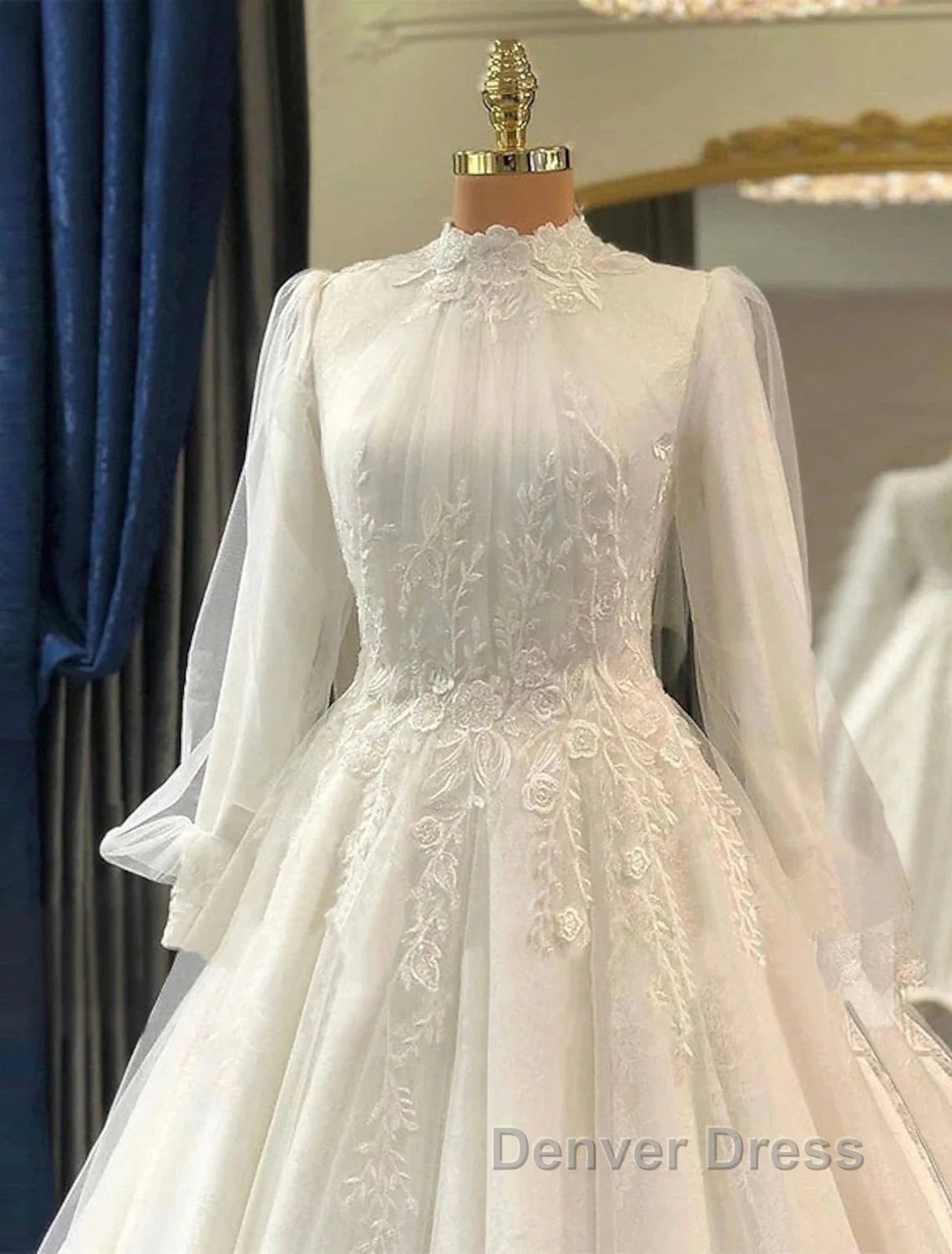 Engagement Vintage 1940S / 1950S Formal Wedding Dresses Ball Gown High Neck Long Sleeve Court Train Lace Bridal Gowns With Pleats Appliques Secondary image