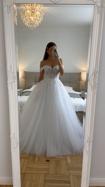 Ethereal Wedding Dress Ball Gowns Off The Shoulder Tulle White Wedding Dresses Bridal Gown Main image