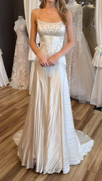 Exquisite Ivory Mermaid Long Wedding Dress Appliques Satin Bridal Dresses