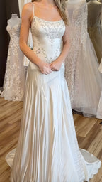 Exquisite Ivory Mermaid Long Wedding Dress Appliques Satin Bridal Dresses