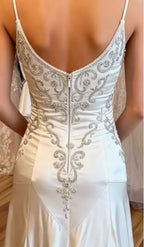 Exquisite Ivory Mermaid Long Wedding Dress Appliques Satin Bridal Dresses
