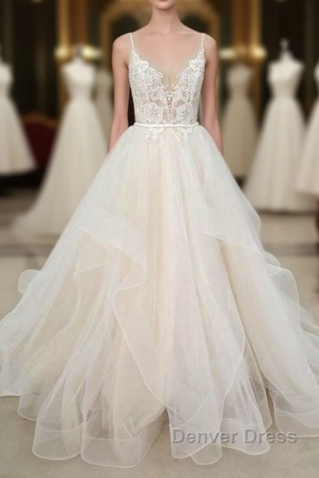 Eye-catching Appliques Tulle A-line Wedding Dresses Main image